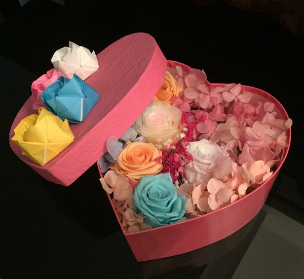 Preserved Flower Gift Box - Heart Me