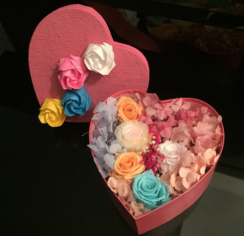 Preserved Flower Gift Box - Heart Me